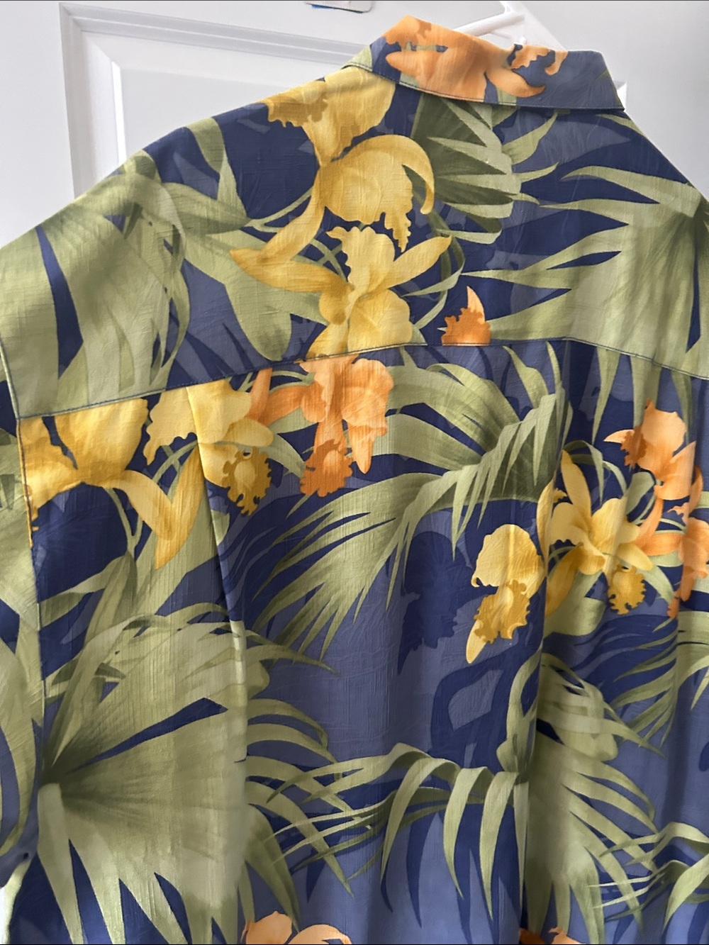 Tommy Bahama Tropical Silk Camp Shirt XL Miami Heatwave - Picture 7 of 7